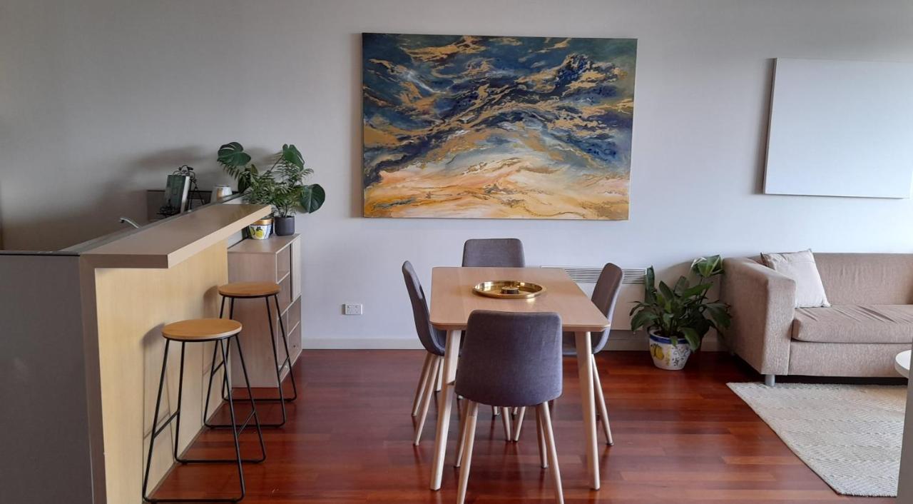 Beautiful Apartment 100Mts Near The Beach In Port Melbourne Exterior photo