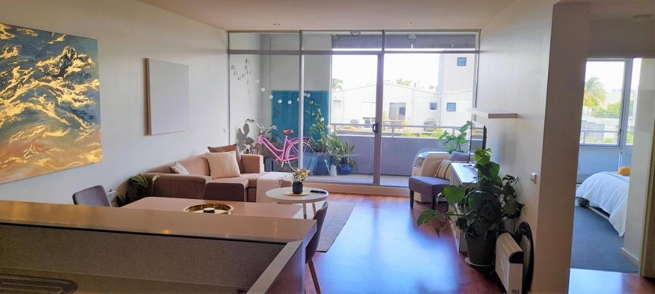 Beautiful Apartment 100Mts Near The Beach In Port Melbourne Exterior photo